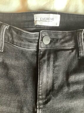 Evereve Ever Straight Hi Rise Ankle Raw Hem – 31 – Faded Black – Good condition